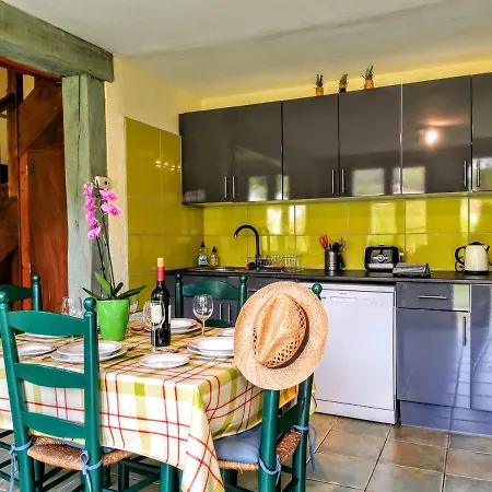 Le Relais Des Roches بيت للعطل Les Eyzies